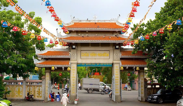chùa vĩnh nghiêm sài gòn