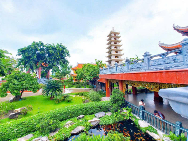 chùa vĩnh nghiêm sài gòn