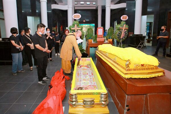 nghi thức nhập liệm