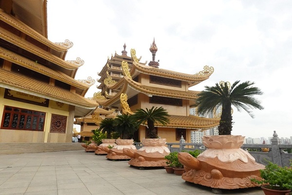 Pháp viện Minh Đăng Quang