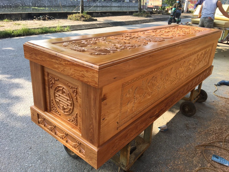 QUAN TÀI GỖ VÀNG TẦM GIÁ BAO NHIÊU?