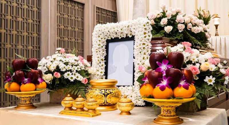 CÁCH TRANG TRÍ BÀN THỜ ĐÁM TANG ĐÚNG CHUẨN